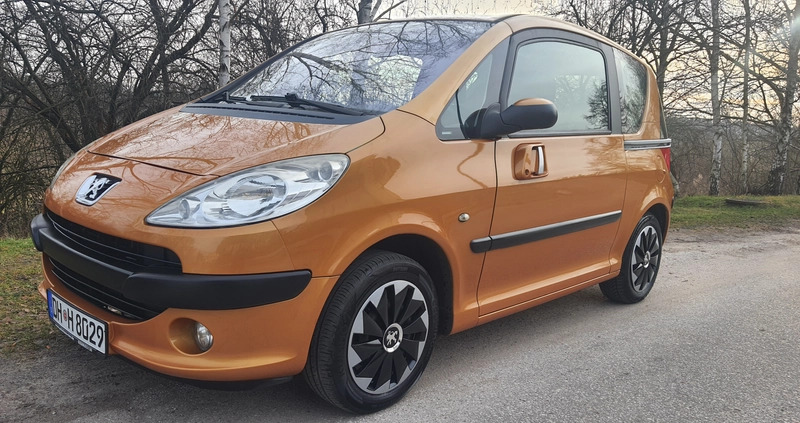 Peugeot 1007 cena 7900 przebieg: 161000, rok produkcji 2006 z Szamotuły małe 46